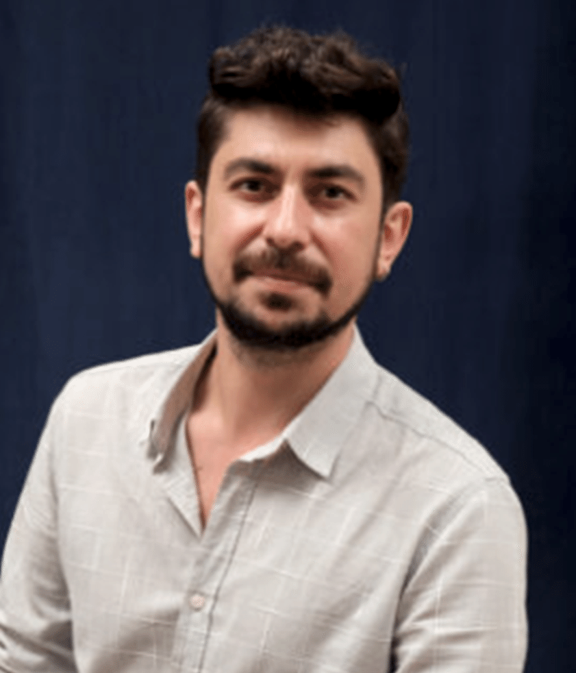 Kadir AKPINAR | Müzik Terapisti